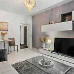 Downtown Cozy Corner * Бухарест