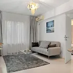 Апартаменты Downtown Cozy Corner *