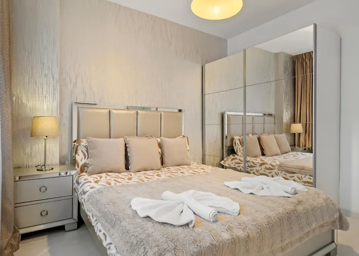 Downtown Cozy Corner *