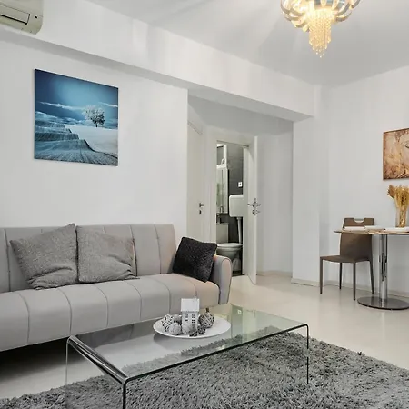 Downtown Cozy Corner *